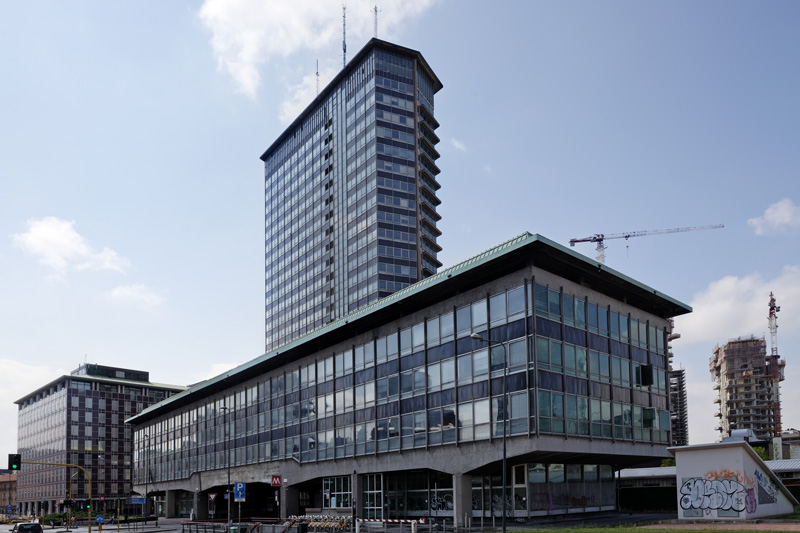 Torre Servizi Tecnici Comunali (Bazzoni, Fratino, Gandolfi + Putelli, 1966)